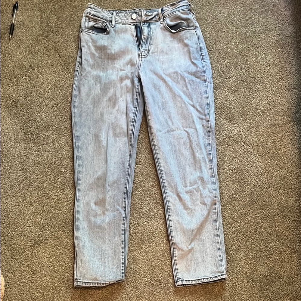 PacSun Gray Straight Leg Jeans Timeless Style
